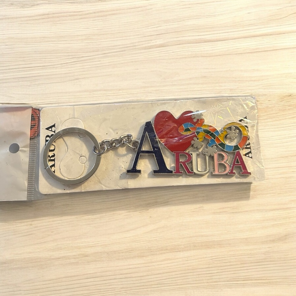 Aruba Souvenir Keychain with Heart and Colorful Iguana